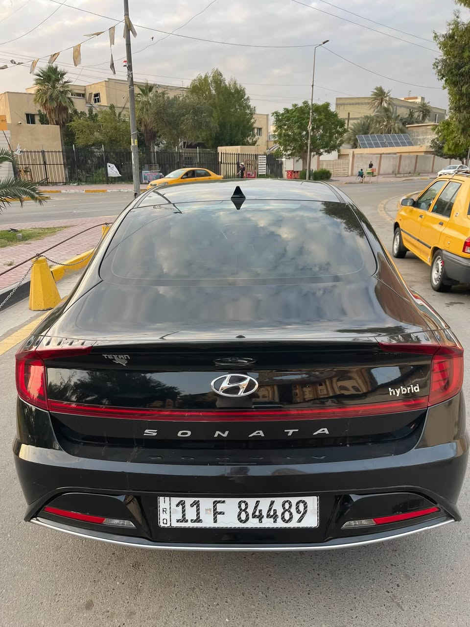 سلام عليكم
سوناته 2023 ورارد امريكي هايبرد
بدون صبغ  وبيه قطعتين مبدلة بلادي نفس الون
سياره كلش جديده وماشية 23mi
محرك 2000 دوش

الموصفات
-بصمة مع بصمت ابواب وصندوك
-رادار امامي وخلفي وجانبي
-تبريد قطعتين

-Usp/Aux
-شاشة
-ثلاث وضعيات للقيادة( Normer-Sport-Eco)
-نظام اوتو هير 
-هندر بريك دكمة
-تحكمات ستيرن
-كشنات كهرباء
-تدفئة كشنات
-كير دكم P-R-N-D
-تدفئة ستيرن
-لد امامي خلفي
-كامرة
-حساسات خلفية
-بصمة عدد 2
- داخل ابيض
-شفتات ستيرن
سيارة فول موصفات ماعده الفتحة
السعر ب 149$ وبيه مجال
للاستفسار
***********
