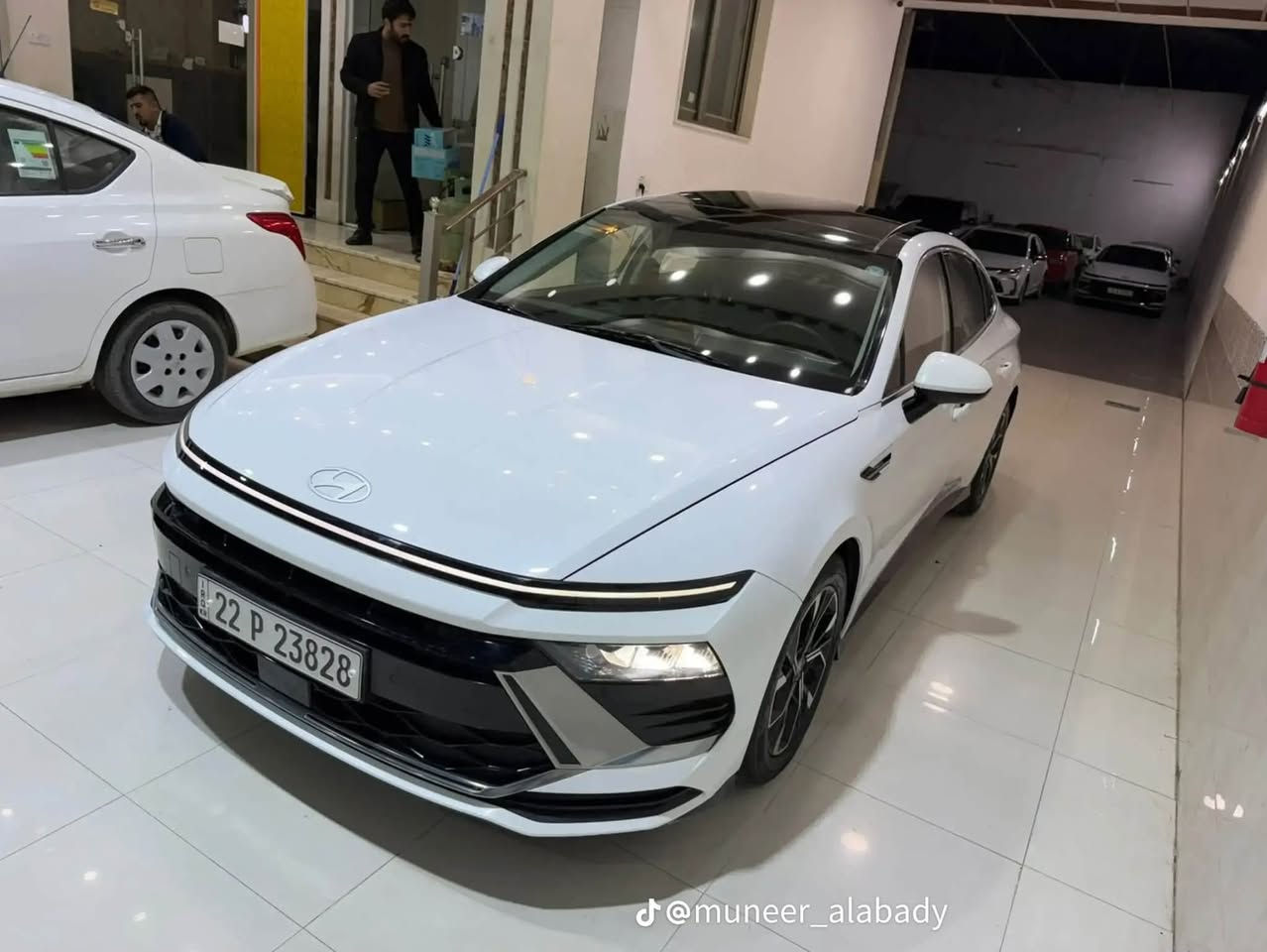 🚗 هونداي سوناتا 2024 – كوري أصلي 🇰🇷
✅ محرك بنزين 2000 سي سي
✅ فل مواصفات
✅ رقم أربيل
✅ السيارات متوفرة في البصرة
📌 للبيع فقط
 كفاله عامه
السعر 225$
العدد المتبقي: سيارتان فقط
📞 للتواصل والاستفسار:وات ساب
***********
منير العبادي

محمد العبادي 
الاتصال ***********
