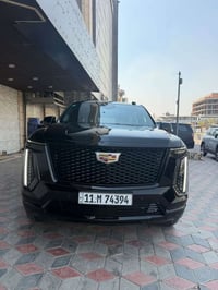 كاديلاك ٢٠٢٥ وكالة خليجيه شكل الجديد  مكفولة من كلشي ماشيه ٢٠ الف مغلف...
