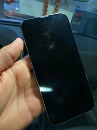 ايفون 13 برو ماكس • ٢٥٦ • محتاجه تصليح