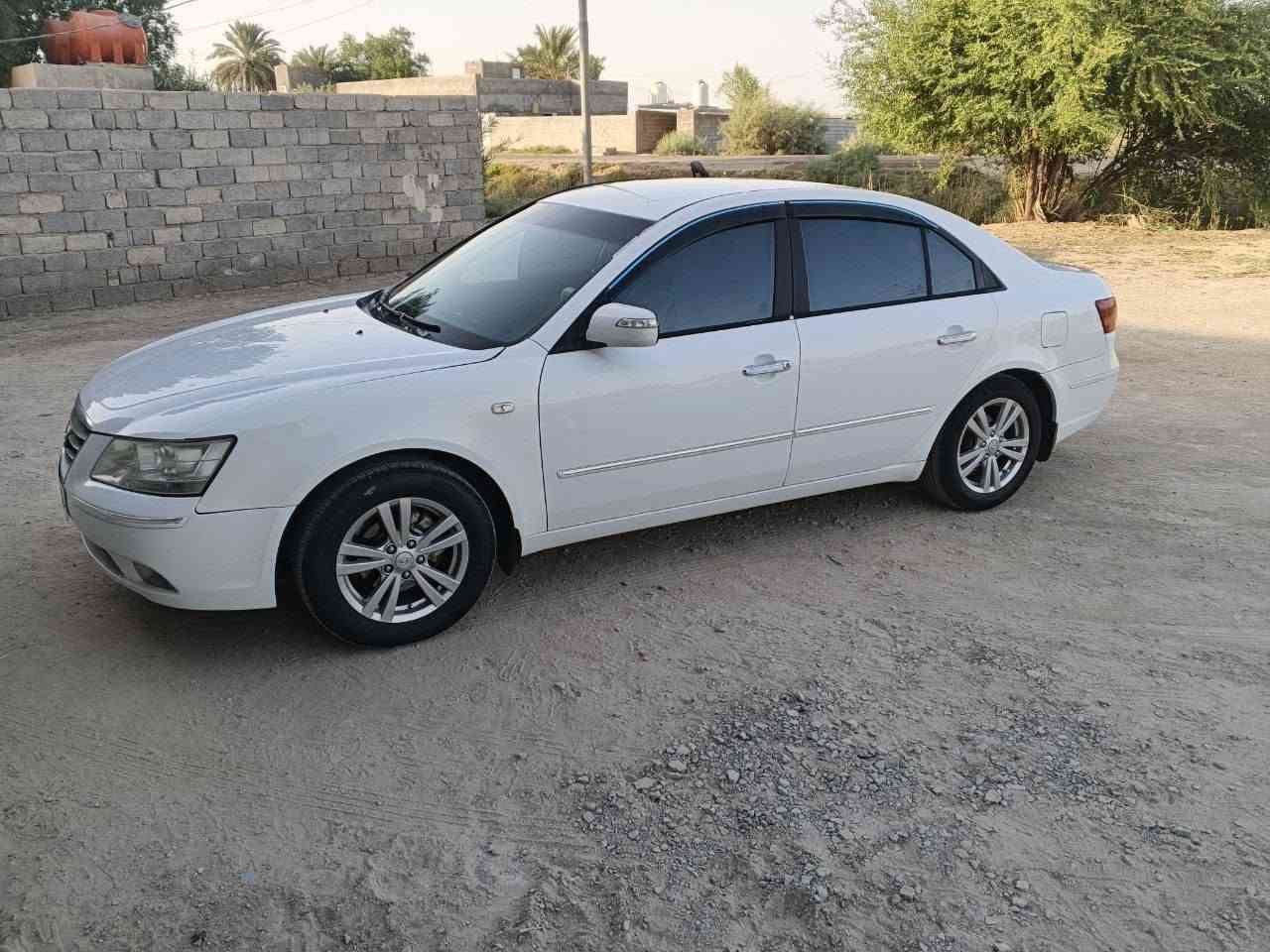 السلام عليكم 
سوناتا للبيع 2010خليجي بأسمي مكينه مكفوله تنقيص وتبخير وصوت توني شادلها نص مكينه كير توني شاده تبربد منظومه جديده تخم تاير بيها اربع قطع صبغ مكفوله من الضربه سعرها بلاش 103 العنوان ذي قار قضاء النصر 
الشراي يتصل *********** الشطره, ذي قار
