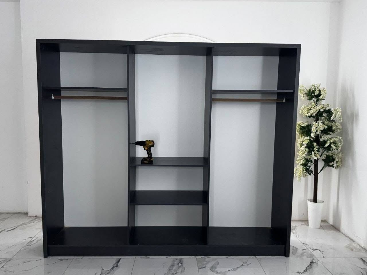 🛏️ غرف نوم تركية أصلية 🇹🇷
✨ جميع الموديلات متوفرة
🚚 توصيل لبغداد والمحافظات
📲 واتساب: ***********
موديل سيلين 📢
🔺 * سيلين  نفرين ابواب 5 قطع*🔺

⚫️كنتور 240 سم  
⚫️ميز تواليت باب و جرار 110 سم 
⚫️كومدي راس عالي عدد 2
⚫️سرير 180*2 متر سرير مخزن 
اصلي جميع النقشات ♦️MDF♦️

🔺السعر بالدينار العراقي 825ألف

