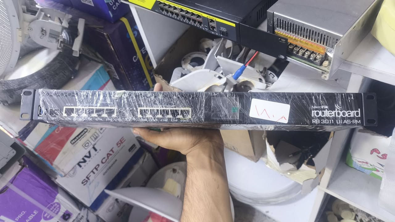 3011 مايكروتك سعر 185 توصيل 5 بي مجال قليل نضيف
يتوفر لديناكل ما يخص مواد الأنترنت 
***********
https://t.me/+mPWkoM59GkYzNWRi

https://t.me/hik1984
