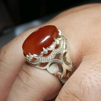 خاتم عقيق يماني ب15 الف يوجد توصيل 07771905026