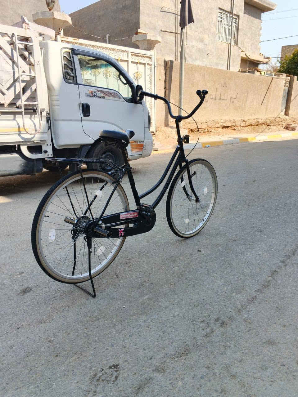 هذا البايسكل للبيع غراضه موجوده. الحجم 26 موديل 21. ***********
