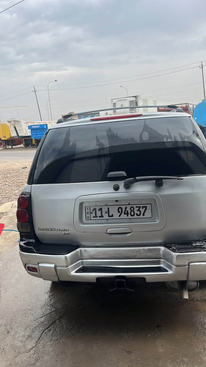 بلايزر ٢٠٠٧ • اسود • كفالة