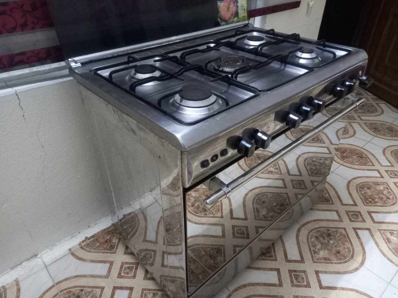 طباخ رويال للبيع شرط الشغل السعر ١٣٥ ألف العنوان موصل حي الصدام بعد السيطرة عالشارع العام طريق بعشيقه *********** *********** يوجد توصيل داخل الموصل أجره عالمشتري موصل, نينوى
