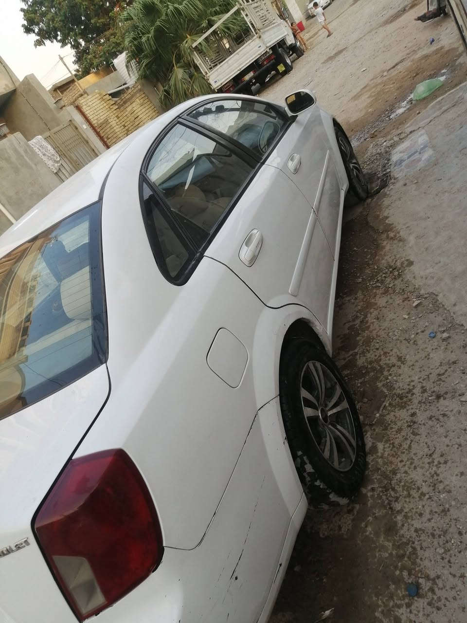السلام عليكم اوبترا مديل ٢٠١١ مال شركه بأسمي رقم بغداد سياره جاهزه من كلشي تخم تاير باتري تبريد كير محرك جديد بيها طخات وصابغهن مكاني بغداد السعر٦٧ورقه رقم الهاتف ***********
