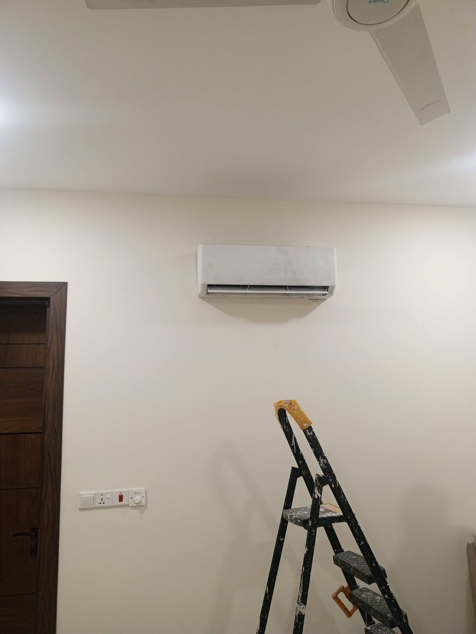ورشه تبريد متنقله في بغداد 🌐
لتنصيب وتركيب سبالت ❄️ وفتح سبالت ❄️ وغسل وتنظيف جميع انواع السبالت 💧 
📍(نصلكم جميع مناطق بغداد 🌐)
////////////////////////////////////////////////////
📌جزء من اعمال ورشتنه 
✅ تنصيب سبالت نوع توسوت TOSOT بلسان 2طن 3طن 
عدد 4 غاز 410R
✅ تنصيب سبالت اوكس تحكم/ميديا 
✅ تنصيب سبلت شونك /كري
✅ فتح وغسل سبالت اخرى عدد 3
✅ سرعه في إنجاز العمل المتقن
✅ وجوده في العمل مع ضمان 

⭕ للتواصل عبر الرقم 
📱*********** واتساب ✅ 
او مراسله الصفحه 📩
