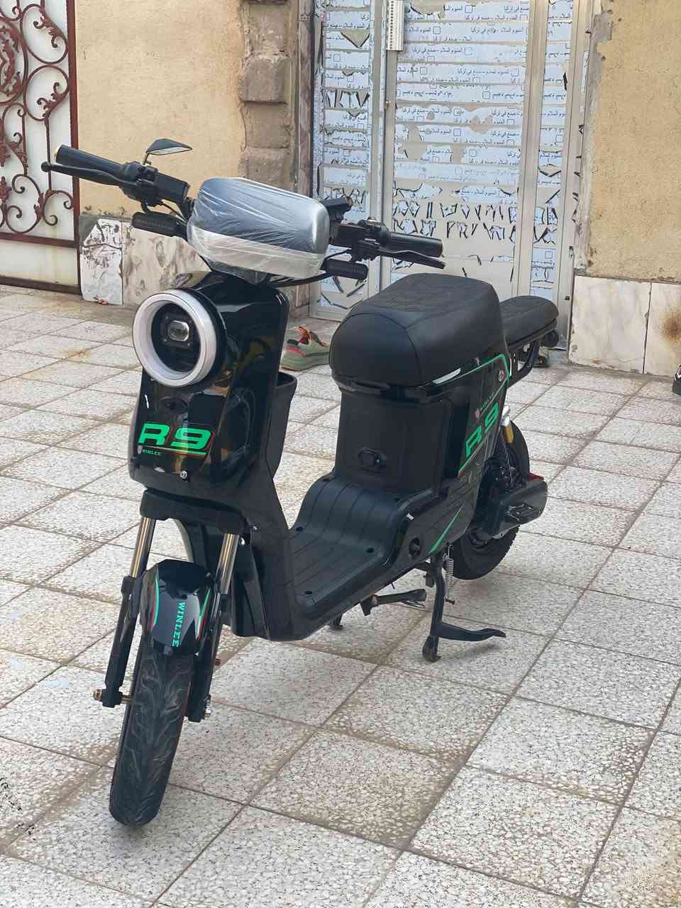 البصرة الهارثة R9 2026
السعر 450 الف ربع مايطيح 
الاتصال ***********

