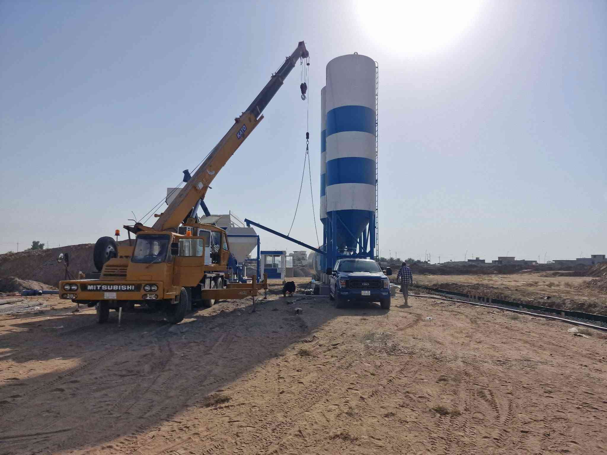 من الخبرة إلى التنفيذ…
جانب من أعمال تنصيب معمل كونكريت جاف بطاقة إنتاجية 100 م³/ساعة ضمن مشروع مستشفى  في مدينة الشرقاط، لصالح ائتلاف شركتي بهاء الرافدين والشمس للمقاولات.
بخبرة فريقنا الهندسي والفني، نواصل تنفيذ أعمال التنصيب والتجهيز بدقة واحترافية، مع الاهتمام بتفاصيل كل مرحلة من مراحل التنفيذ.
خبرة ميدانية… وتنفيذ على أرض الواقع.
معمل العراق
صناعة • جودة • إبداع
نبني المستقبل بجودة وثقة.
📍 بغداد – جرف النداف
مقابل الشركة العامة للسيارات – مجاور محطة وقود السلام
📞 ***********
📞 ***********
