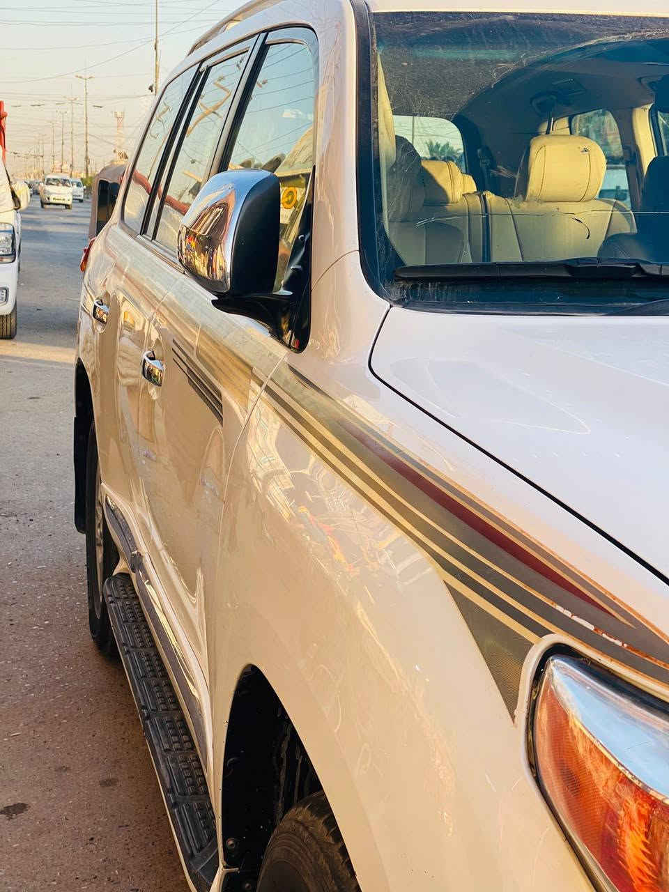 سلام عليكم لاندكروزر موديل 14 فول مواصفات رقم بغداد بسمي سيارة بية صبغ قليل رقم ‏‪***********‬‏عنوان بغداد مدائن سعر 315وبية مجال
