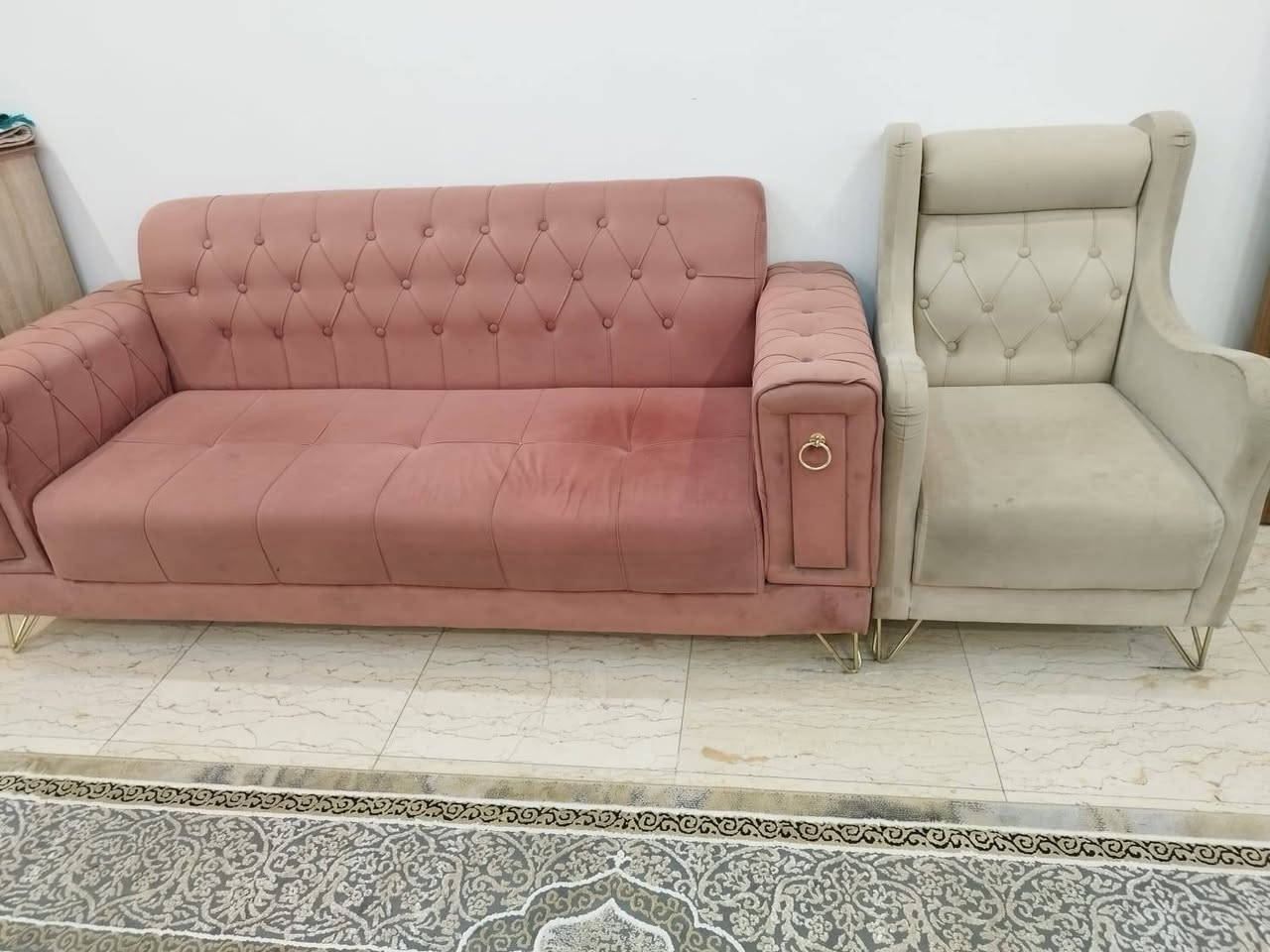 كنب • قابل تفاوض