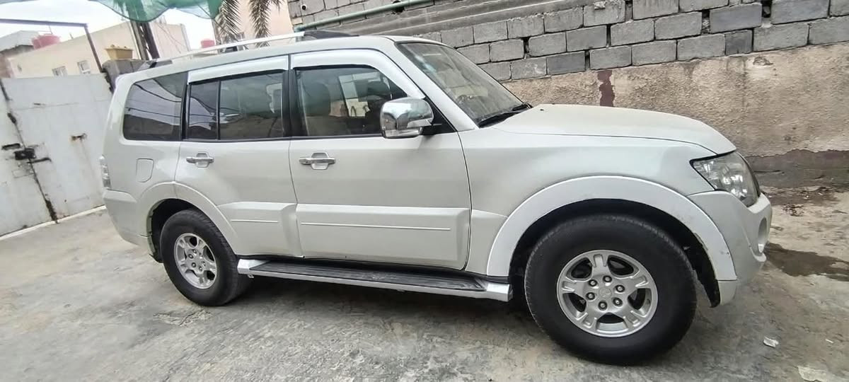 باجيرو ٢٠٠٨ رقم انكليزي بغداد مكاني بصرة ***********  استفسار اكثر خابر راعيه مكلف بنشر
