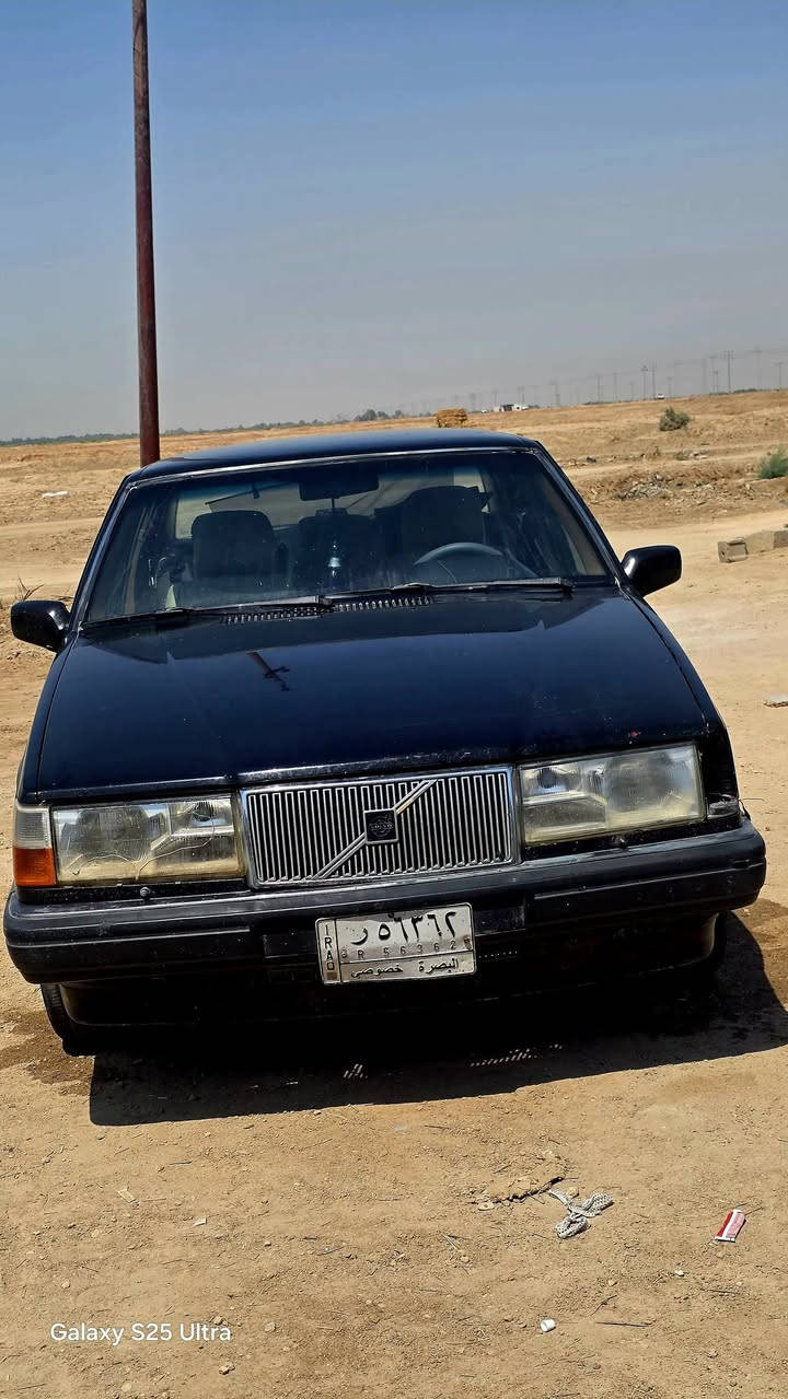 السلام عليكم.
سيارة فالفو مديل 1993
سنوية لل2030
*منضومة غاز 60 L
*حدادية جديدة
*باتري جديد
*تخم تاير جديد
*دوشمة تفصال جديدة
*كهربائيات شغالة من الدعامية للدعامية
*تبريد ثلج 🥶
*سيارة مصبوغة جماليه مكفولة من الضربة
*مكفولة كير مكينة 
*سيارة جاهزة ماعايزة برغي 
*السعر 52 وبيها مجال للطيبين
*مكلف بالنشر .
***********
