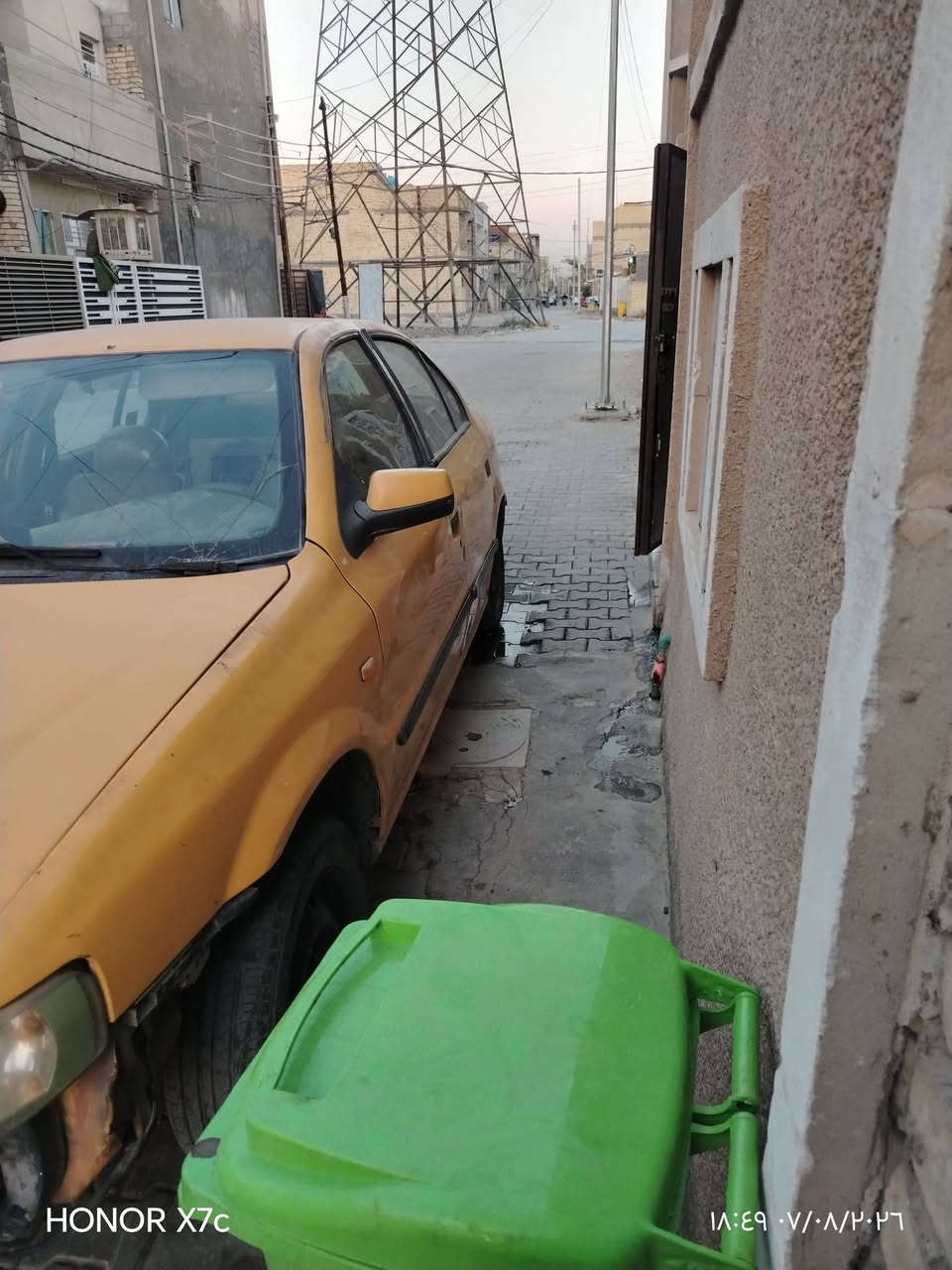 سمند ١١  للبيع راعيهة متوفي  سياره شغاله فقط خابط محرك مجفت جدد     غراضهة محرك كله جديد فقط مانضبط  اورنك مال بوش وخبطت  سياره نكره  تشتغل  للبيع سعر ١٠ ورقات  ولد ابو سنويه موجودين   يعني اوديك عله اهل ابو سياره مكان بغداد *********** واتساب
