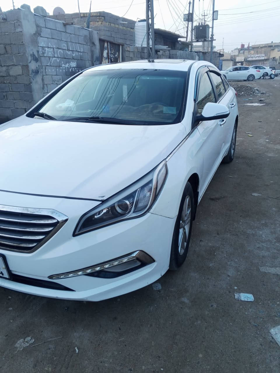 سوناتا للبيع ٢٠١٧ السيارة رقم بغداد تحويل بل الكزيزة السيارة مكينة تخربط حجي السيارة ابيعها فقل ب ٨٥ ما اطيح الف 
***********
