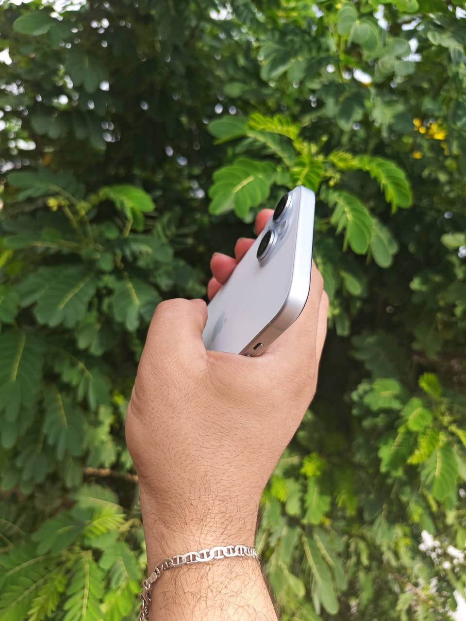 ايفون 15 بلاص • ١٢٨ • بطاريه ٨٧٪