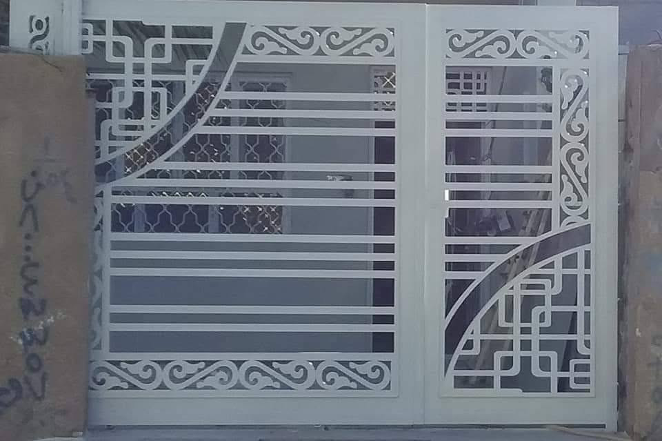 السلام عليكم ورحمة اللَّه وبركاته 
كما عودناكم احبتي المتابعين كل ماهوه جديد لدى مكتب الفن للديكور والاصباغ 
عملنا صبغ حداديه بنسب الاسعار ونقوم 
بتنظيف الشبابيك بل كوسرة وكاغد الجام وصبغ الشباك بثلاث قوط بويه الاستفسار مراسلة الصفحة او الاتصال على الرقم *********** كما يوجد واتساب أن شاءاللَّه ينال اعجابكم
