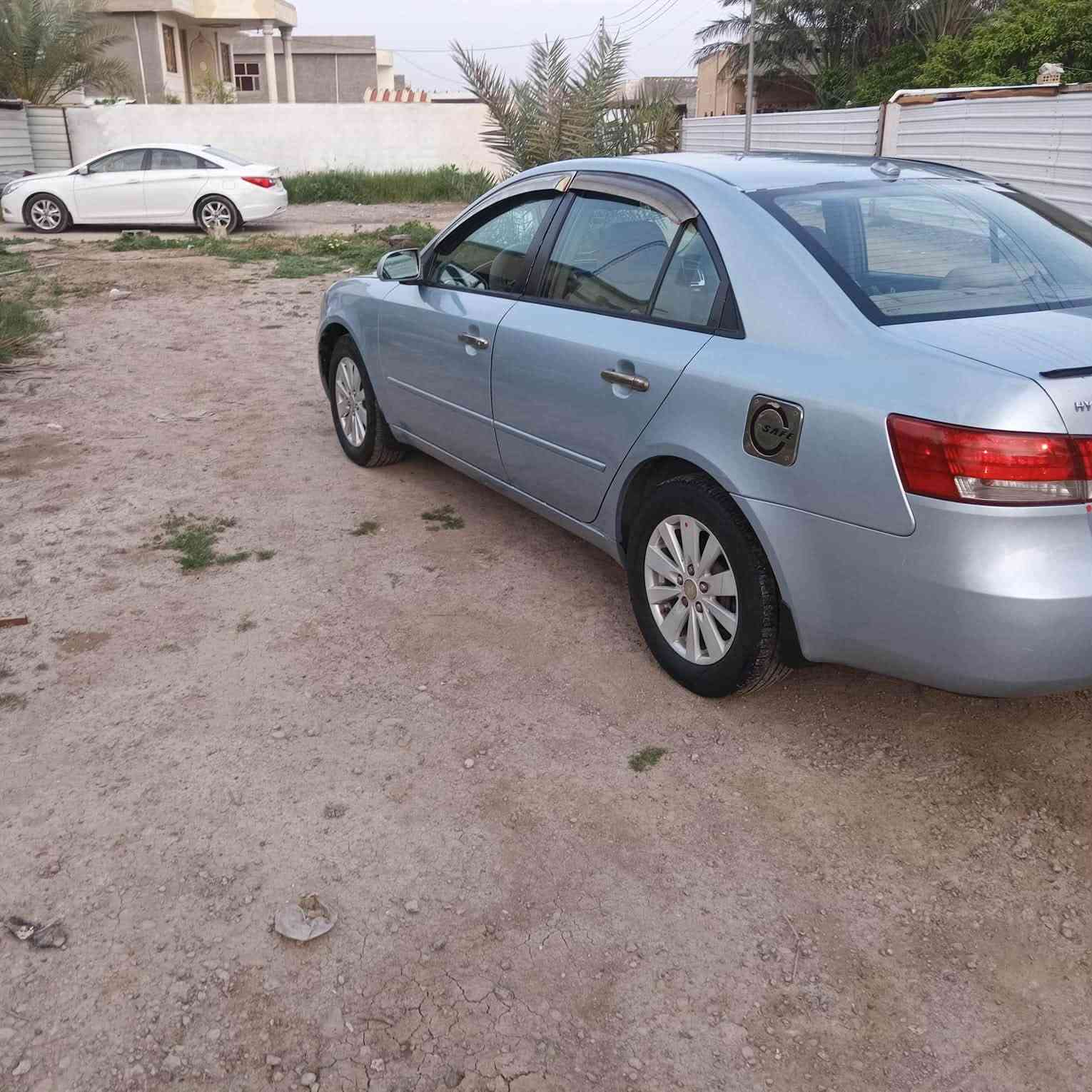 السلام عليكم سوناتا موديل ٢٠٠٧ وارد امريكي حادثها خشم الجاملغ وحافة البنيد بيها كلير نص حزام  مكينة قبل اسبوع شادها كير تبريد خير من الله   رقم  بغدعد تحويل ثاني يوم السعر ١٠٠ وبيها مجال مكاني بغداد مقابل مخابز باب الاغا

‭***********‬

