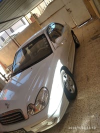 ٢٠٠٢ • ٤ سلندر • رقم انكليزي