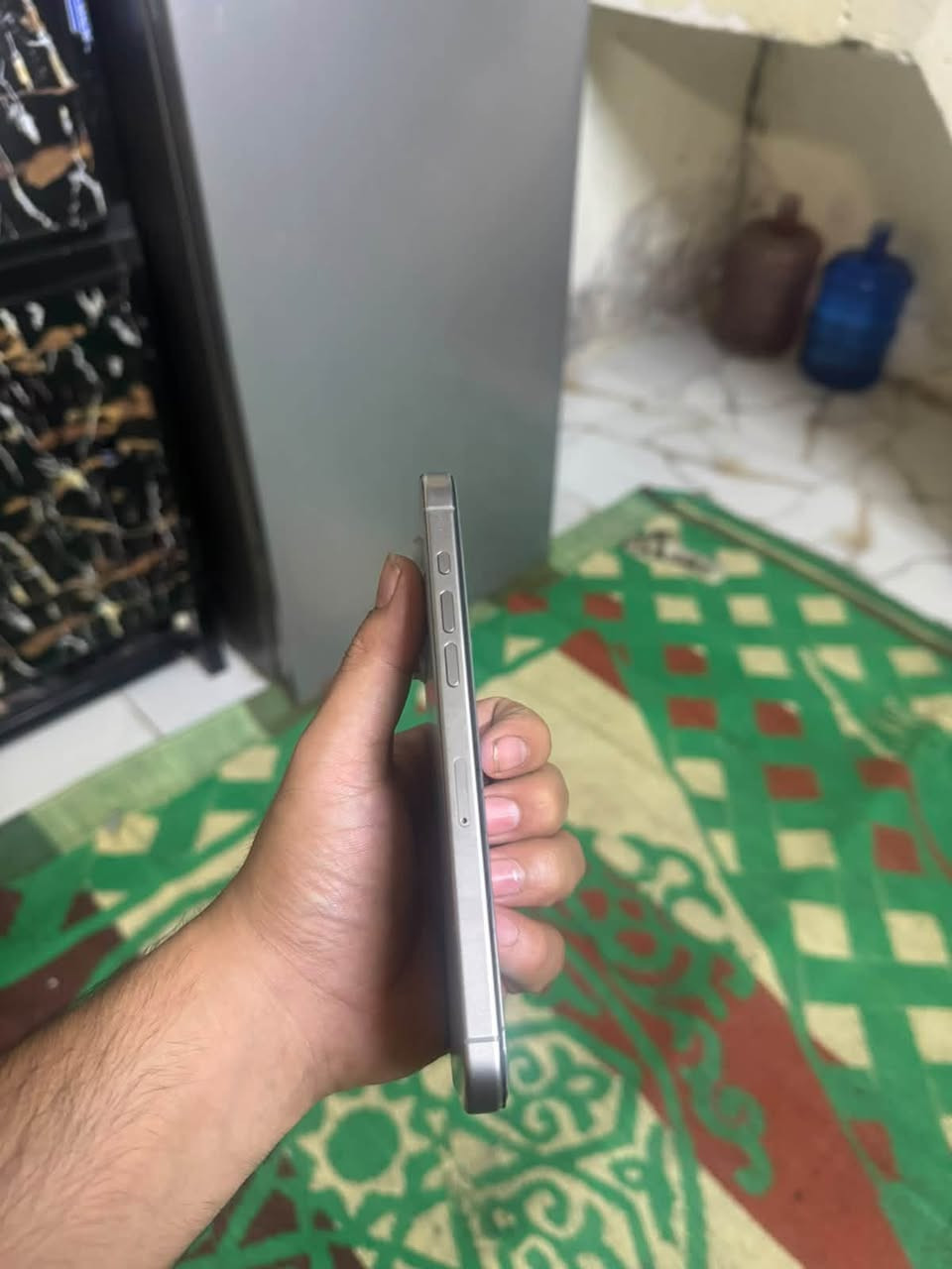ايفون ١٥ برو ماكس نضافة الجهاز كدام عينك
الجهاز شرق اوسط نضيف كلش مستبدل فقط شاشه وبطاريه

احسن نوعيه ذاكرته ٢٥٦ فيس ايدي شغال الجهاز كله شغال ع الفحص مكفول شرط اذا بي عطل تاخذه بلاش وتروح

السعر ٦٧٥ وبي مجال  للشراي مكاني بغداد مدينة الصدر

خابرني ع رقمي او واتساب ***********
