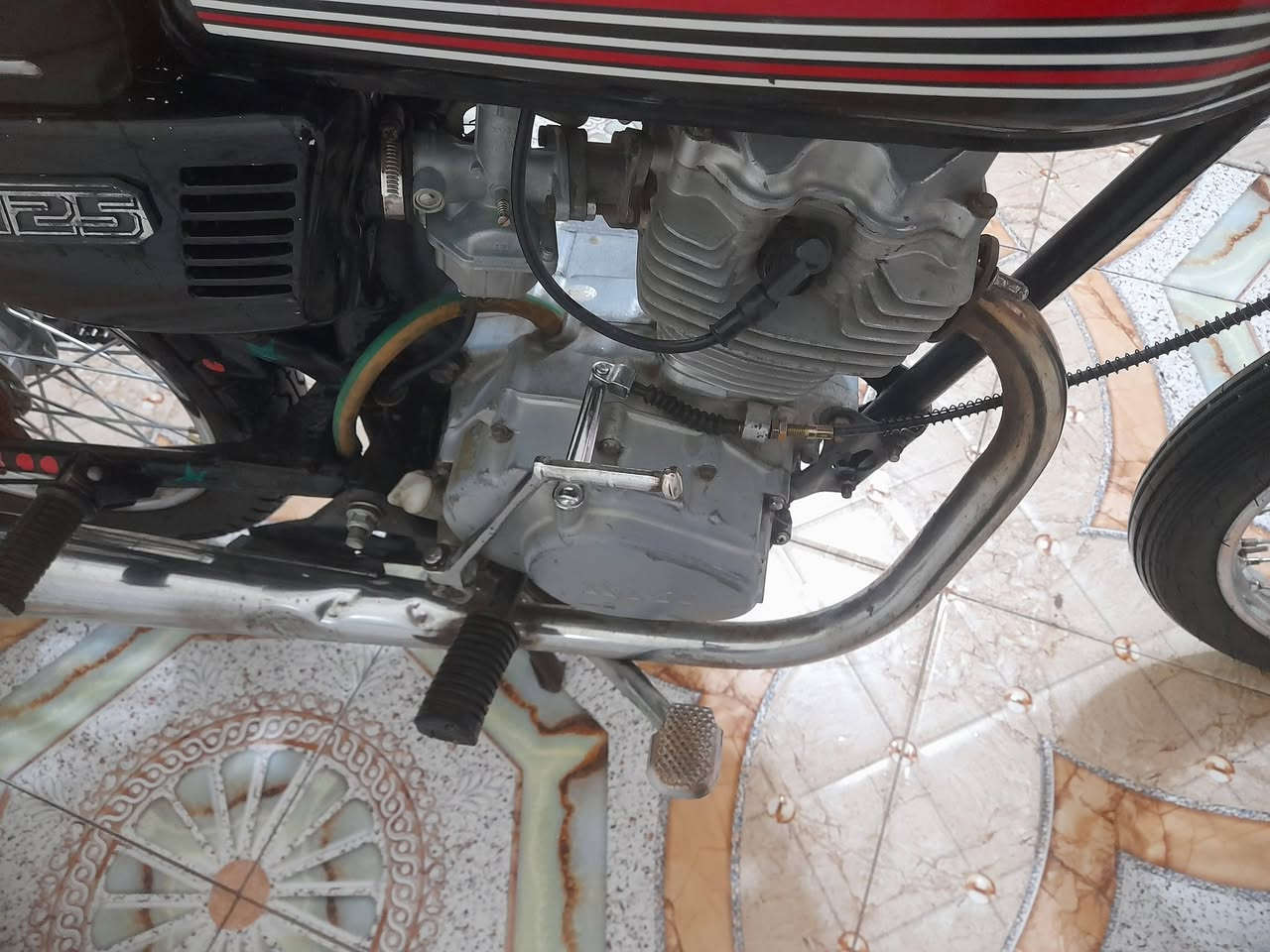 دراجه البيع بدون وراق 
سعر ٣٥٠ 
***********
