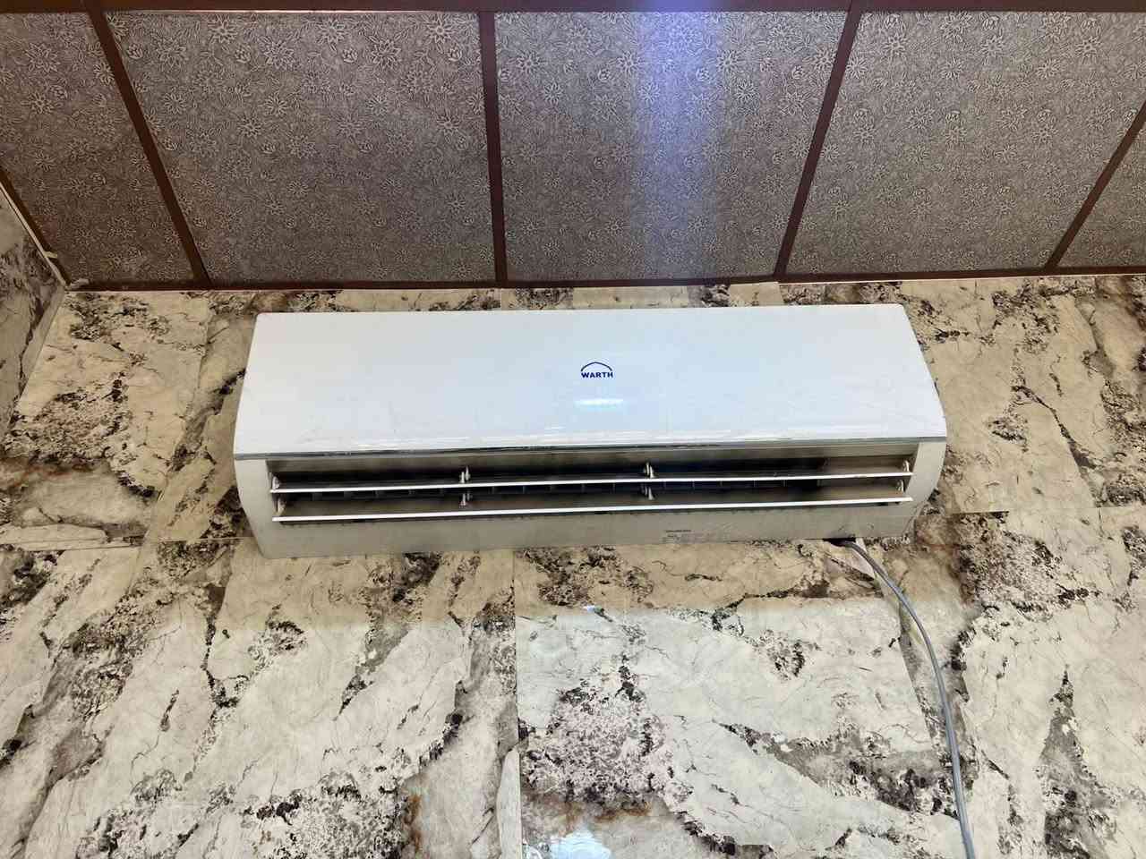 ياالله السلام عليكم متاح غراض مطعم للبيع كلمن وسعره استفسار ***********

