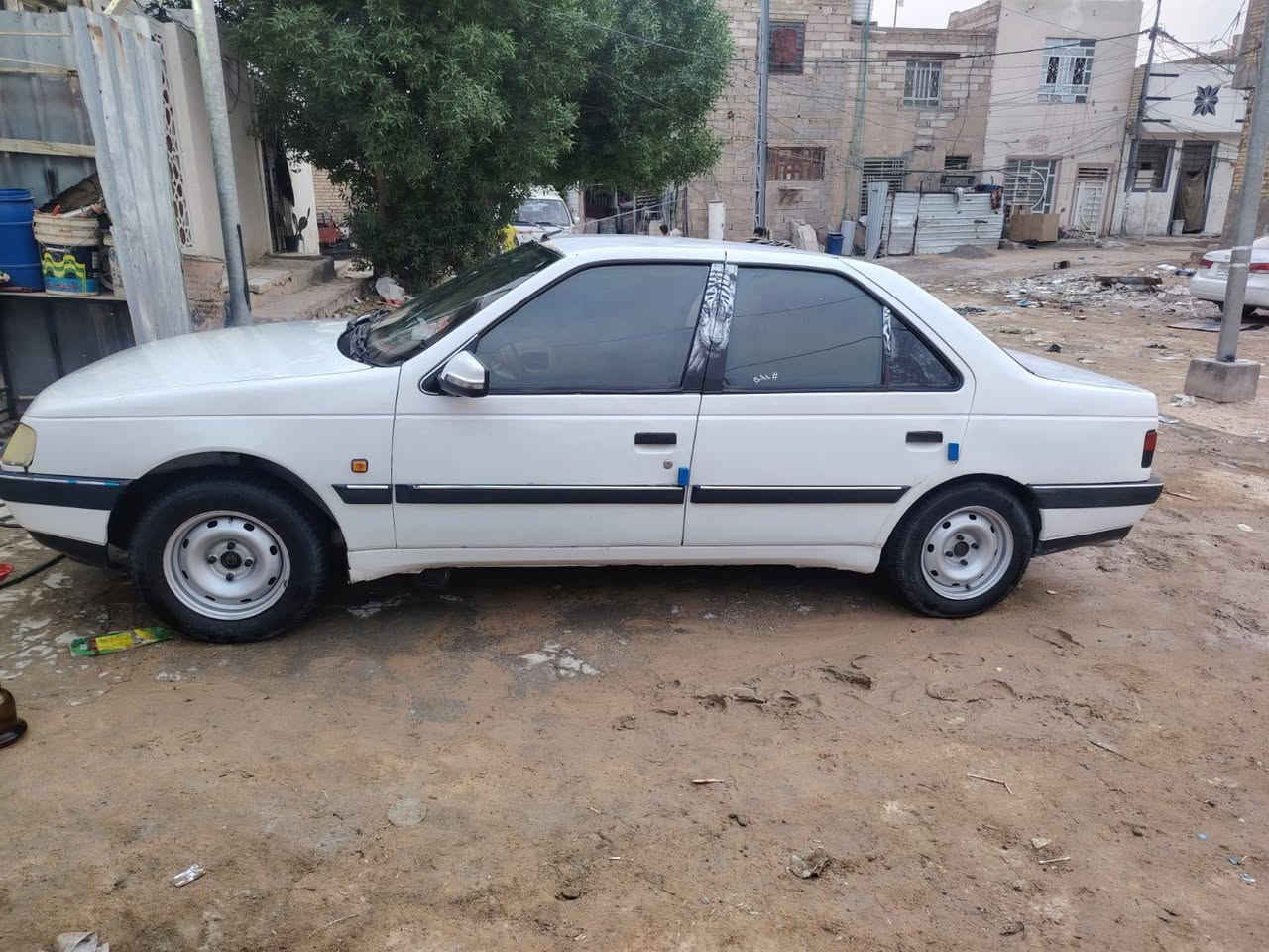بيجو ٤٠٥ • ٢٠٠٩ • رقم نجف