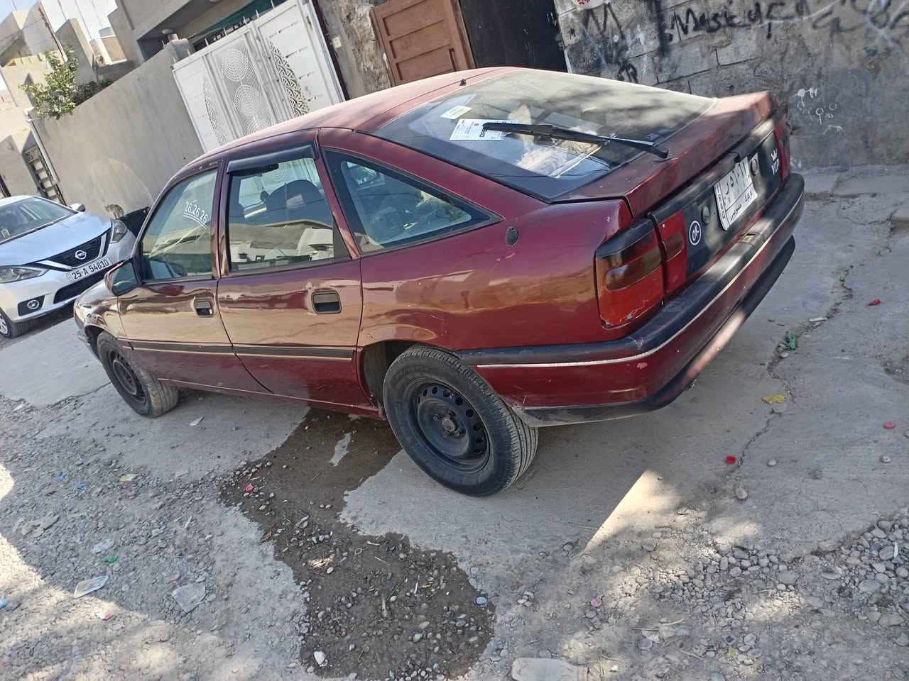 أوبل فكترا للبيع موديل 1992 بيها دفتر بانزين سنويه عظم عاج محرك 20 تايرات جديد استيرن باور كاهربائياته كله شغال كير محرك شرط شرط التحويل و الوكالة السعر27 بيها مجال بسيط للاستفسار ***********
