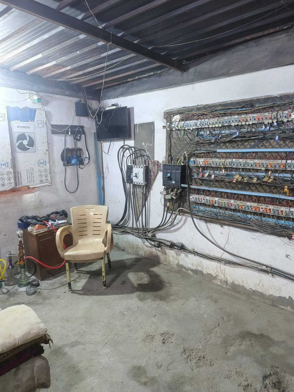 سلام عليكم من رخصت مدير الكروب موقع البيع بي مكاين اثنين السكانيه 144اوشتير 24والف حمله 1150اني بيع 1000مكان كوفه علوت الفحل ارض يجار كهرباء ةرقم توصل ***********
