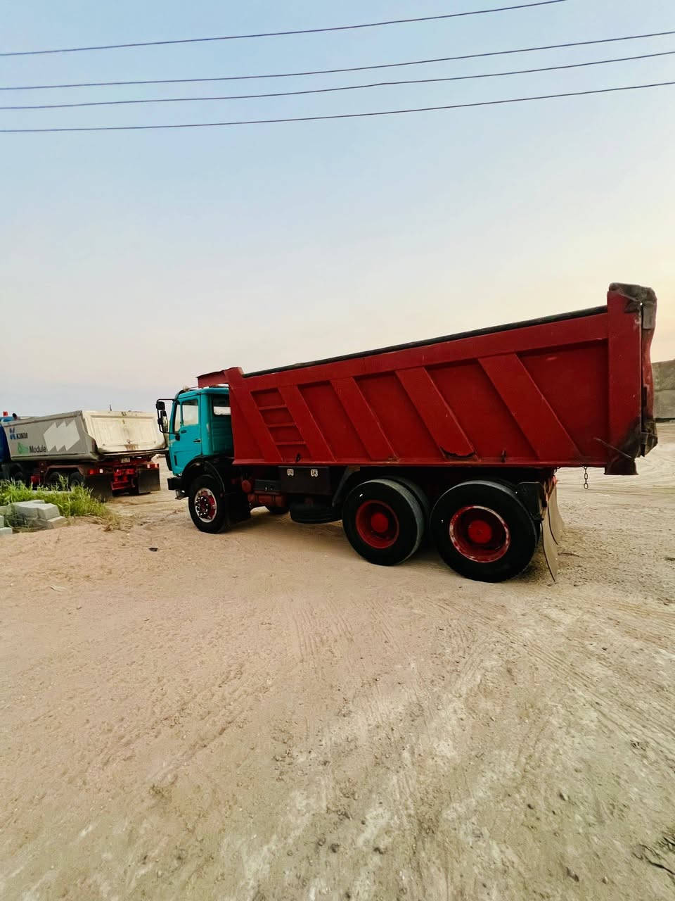 السلام عليكم بدي مالير البيع طوله سته له ربع كوم حديدي سعره 25 ورقه مكاني بصره دير ***********
