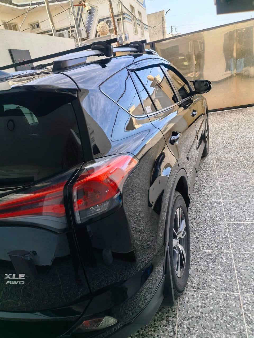 للبيع تويوتا راف 4 موديل  ٢٠١٧
مواصفات XLE
السعر 140 وبيه مجال
وارد أمريكي
 ماشيه 93
رقم سليمانية
فول موصفات سياره 
فتحه سقف
كامره شاشه

شاشة فول تحكمات ستيرن
٣ أنظمة قيادة سبورت وايكو ونورمال
رادار أمامي

محرك ٢٥٠٠ ما مفتوح وجديد

تبريد بلادي شركه

حداديه نظيفه تخم تاير باتري جديد

بدون  أيرباك    شرط شركه 

حادث سيارع جاملغ وبنيد شرط بدون دواخل 
بل العراق شويه بصندوك صار بيها مجال

***********
