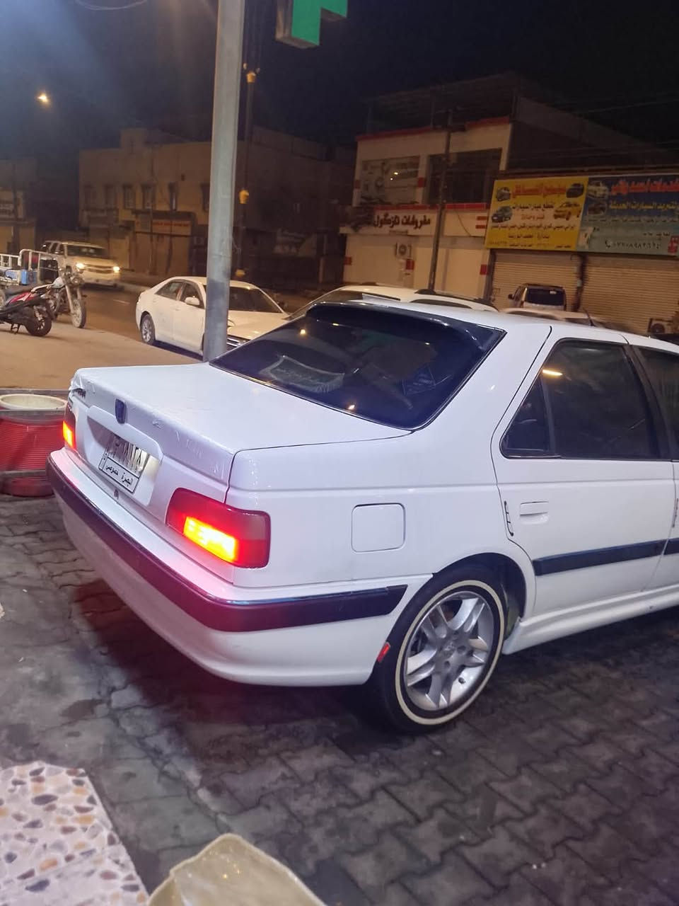 بيجو بارص 23 استقطاع مباشر راعيها بالبصرة السيارة بيها فقط بارد بجاملغ الامامي جداً بسيط السيارة حدادية وتخم تاير جدد ومنضومة بانزين بالكارتون السعر 65 وبيها مجال بسيط العنوان البصرة ابو الخصيب ***********
