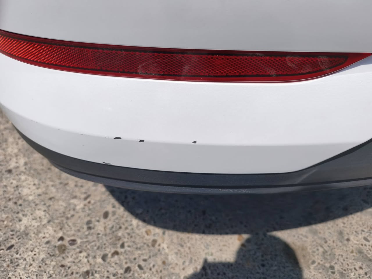 سلام عليكم Byd qin plus للبيع 2025 كفاله عامه ماشيه 13500 بيها فقط رصعه خفيفه موضحه بالصوره و شويه خفايف من وره هم موضحه بالصوره
سلام عليكم Byd qin plus للبيع 2025 كفاله عامه ماشيه 13500 بيها فقط رصعه خفيفه موضحه بالصوره و شويه خفايف من وره هم موضحه بالصوره 
مكانها كرادة للتواصل ***********
السعر 18 و 900

