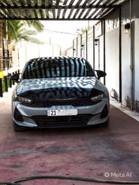 K5 2023 GT LINE لون سمنتي للبيع  محرك 1600 تيربو  بصمة ابواب وجنطة  شا...