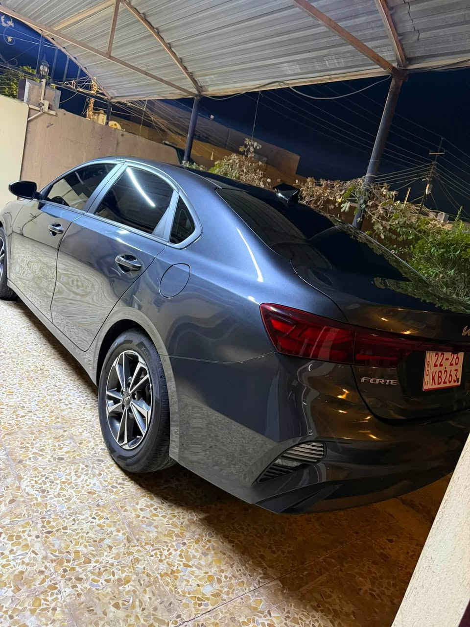 FORTE(2024)
الضرر -جاملغ امامي وباب كلير امريكي فقط
بدون شخوط بدون رصات 
ماشيه 17000
متخرجه كاتي اربيل  3 اشهر مده الارقيم السياره على وضع الشركه 
السعر 139
***********
