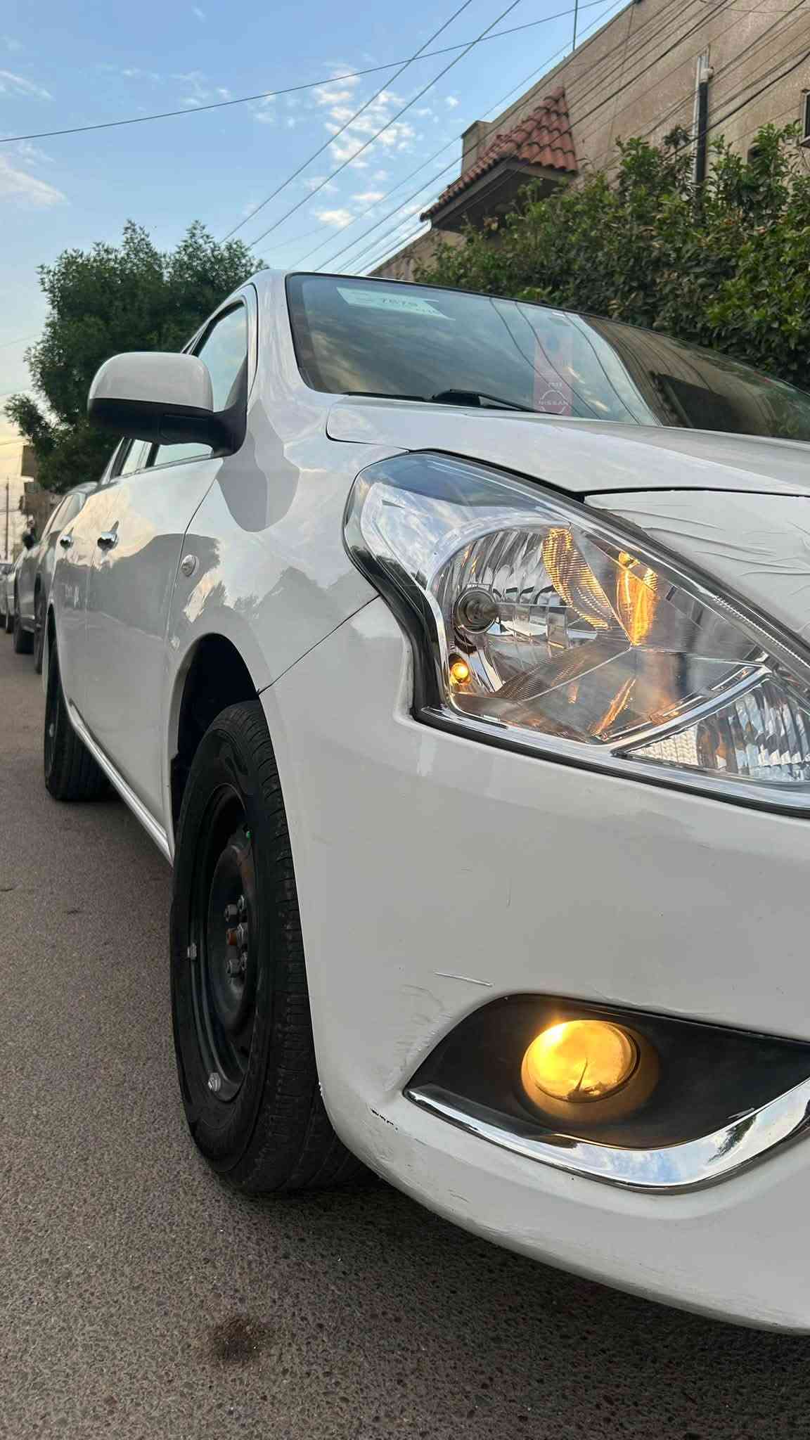 السلام عليكم
نيسان سني هندي موديل 2020 خليجي بليتة زركة

🔸مكفولة من الضربه والصبغ والتبديل

 ✅المكينة الكير  التبريد الصدر كله مكفول

 السنويه 2031  وبأسمنة تحويل او وكالة اني حاظر

السياره حلوه ونظيفة وكاملة من كلشي وبالعافيه عالياخذها

 السعر 104 وبيها مجال

مامتواجد عالفيس شراي خابرني تعال وبيك خير وتدلل

📍 مكاني بغداد/حي الجهاد
***********
