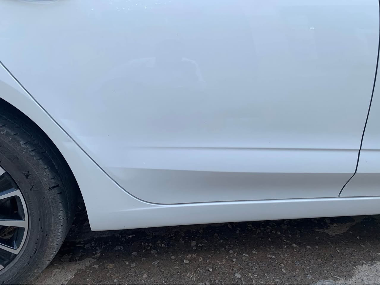 MG5 comfort 2025  🈲
❇️ئێمجی ٥ شکل تازە -مواسەفات کۆمفۆرت -تەنها 7000 کم ڕۆشتووە-٦ ساڵ زەمانی شەریکە-
بێ بۆیاخ بێ تەرزە تەنها دوو سێ چاڵی بچوکی لە لای دەرگای دواوە رەسمم داناوە
✴️ ئۆتۆماتیک-مەکینە دەبڵ کەم شەفت و طاحونە دیلکۆ لێدانی نیە-ناو سپی-دوو مۆدی لێخوڕین-بەصمە-ئۆتۆ هۆڵد- برێک کارەبایی - دەرگا بەصمە-ئۆتۆ لایت -پیش دوا لیدە-تبرید مرکزی-ویل کرۆم -شاشە-حاسە-تحدید سرعە ـ ڤۆلیۆم-ABS-تەبرید لەمس -ئاوێنە اشارە-حساس تایە - car play w android
📌شوێن / سلێمانی 
نرخ/ 117 💵
📲*********** السليمانية, العراق
