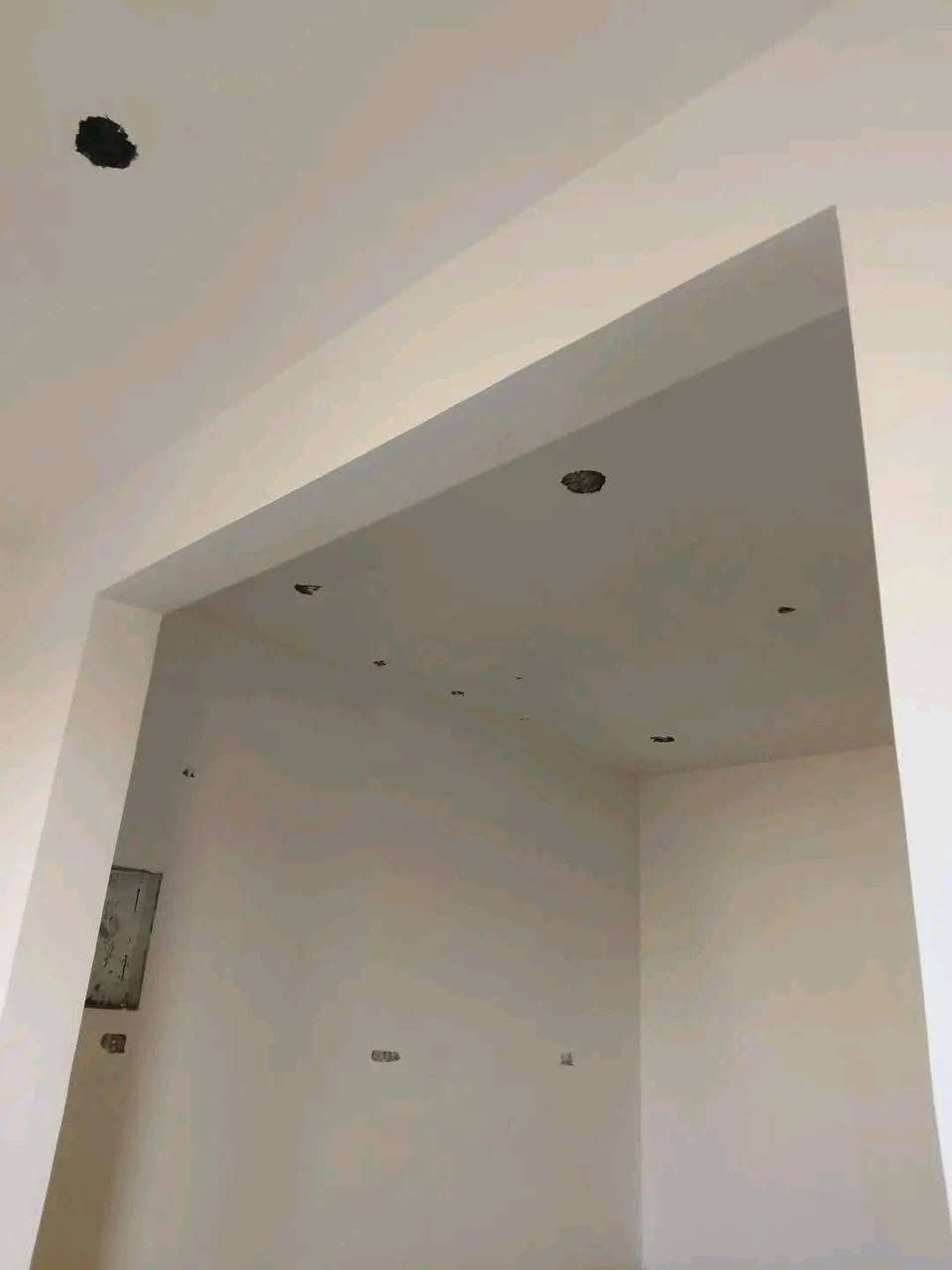 ***********
لباخ متفرغ 
 مصاطر +صقل+ جراره +نثر 
شغلي داخل الكوت فقط.
