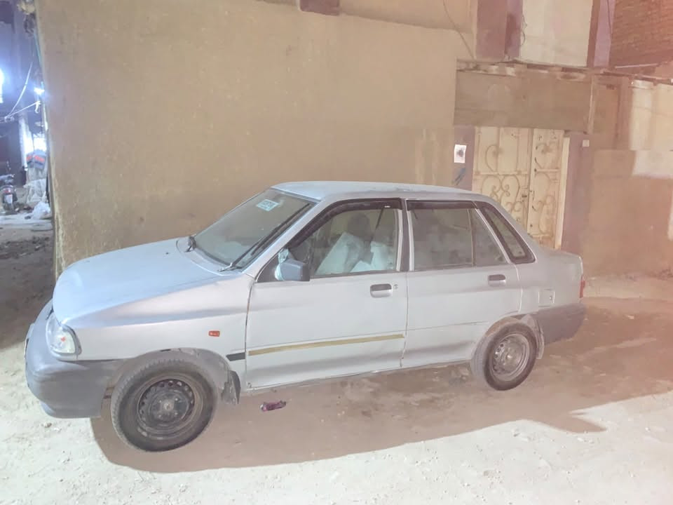 ٢٠١٢ • رصاصي • رقم بصره