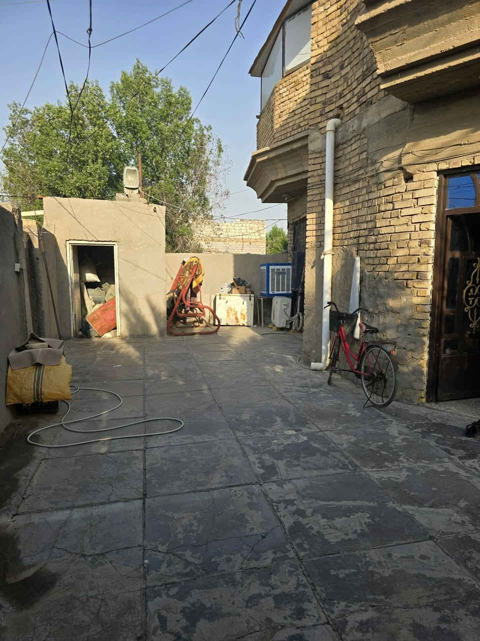 سلام عليكم
فرصه مميزه 🏠 بيت طابو صرف للبيع 

 مساحة 150

الطابق الاول : 🔻

استقبال 

و صالة 

و مطبخ 

وغرفه 
الطابق الثاني : غرفتين🔺

الدغاره حي الحريه قرب مضيف ال شعلان 
    
للإستفسار🛑: ***********
____________________________
او زياره مكتبنا في الدغارة مقابل القائم مقاميه 
مكتب عقارات الدغاره 
اهلا وسهلا بكم

