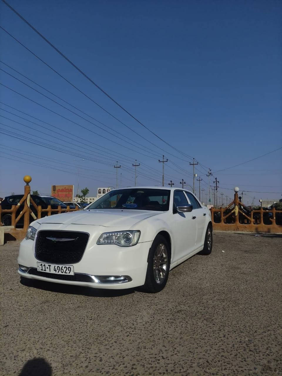 كرايسلر C300 ؛ مديل 2019 
وارد كندي كفاله عامه ضربه صبغ تبديل 
فول مواصفات عدا الفتحه تبريد تدفئه كشن غرفه جديده بالكارتون منضومة تبريد جديده كامله صارلها شهر 
مكينه كير اكسل حداديه كله كفاله 
تخم تاير جديد بالكارتون ويل مكسيكي 
استخدام شخصي مامشتغله خط ابد 
ماشيه 90
السعر ٢٣٥ 
***********
العنوان البصره البصرة, العراق
