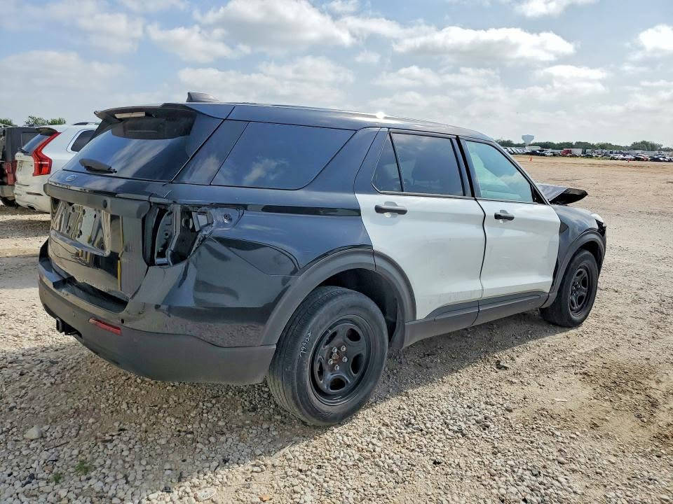 2025 FORD EXPLORER POLICE INTERCEPTOR 
السعر بيع مباشر من المزاد   :  47  $
تاريخ المزاد  :    2026/9/24
الحادث  :  موضح بالصور
حالة السيارة  :السيارة  لا تعمل 
 ((  مكان السيارة في امريكا   ))
بإمكان ادخال السيارة على كتاب شهداء
((  يكون حساب الجمارك و الضريبة على مبلغ الفاتورة للسيارة  ))
مدة النقل من امريكا الى العراق 60   يوم  (( يتعهد المكتب بفترة النقل ))
للشراء الحضور الى المكتب في العنوان المذكر بالأسفل مع جلب عربون 
مكتب همام كريدي لمزادات السيارات  
شراء و نقل السيارات من امريكا للعراق
العنوان  /  بابل - حله - شارع الجمعية
اهلا وسهلا بيكم من الساعة ٣ الى الساعة ١٠ مساءاً
***********
واتس اب
https://wa.me/message/BEZOHX2I6NQDD1
 
 
#مزاد #كوبارت #iaai #وارد #امريكي #عقبة #ميناء #بيع #شراء  #استيراد #نقل #الحره #تخليص #تعقيب #كيا #هونداي #الزرقاء #الاردن #بلسايد #تولورايد #النترا

نص مكتوب في الصور:
- 61928066X
- 61928066