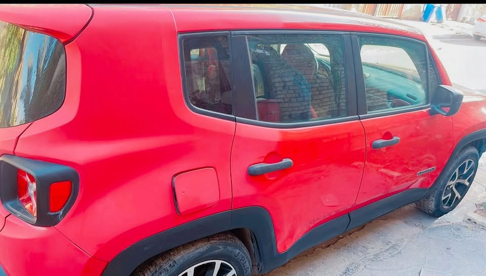 السلام عليكم جيب رانجيت ٢٠١٥
 ماشية ٦٠ الف 
رقم بغداد
ووارد أمريكي
السعر 120 ورقه وبيها مجال 
للتفاصيل الاتصال على هذا الرقم 
***********
