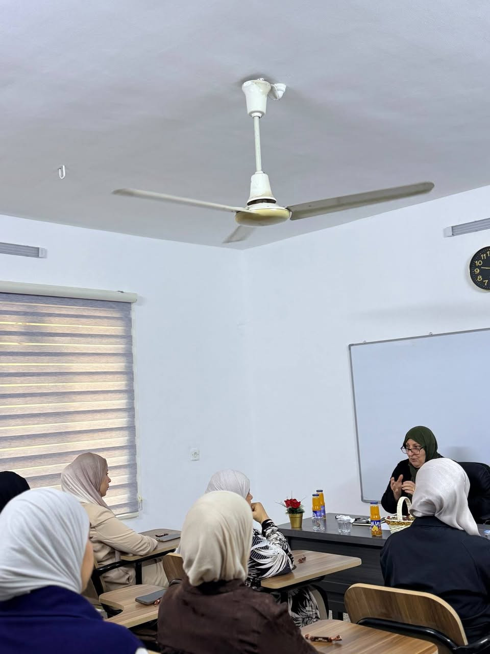 🌸 ثانوية نون والقلم الأهلية للبنات 🌸

📚 الاجتماع الإداري والتدريسي الأول للعام الدراسي 2026 – 2027

انطلاقًا من حرصها الدائم على تجديد وتطوير وتحديث العملية التعليمية والإدارية، عقدت ثانوية نون والقلم الأهلية للبنات اجتماعها الإداري والتدريسي الأول، تأهبًا واستعدادًا لانطلاق عام دراسي جديد حافل بالنجاح والتميز.

وفي خطوة جادة نحو الارتقاء بمستوى الأداء، وصقل المهارات، وتطوير القدرات، ناقش الاجتماع سبل مواكبة أحدث الأساليب والابتكارات في مجالات الإدارة والتعليم والتكنولوجيا، بما يسهم في توفير بيئة تعليمية متطورة ومتميزة لطالباتنا.

✨ معًا نحو عام دراسي جديد… عنوانه التميز، وشعاره النجاح.

📍 العنوان: موصل – حي العربي – مدخل شارع باريس
📞 للاستفسار:
***********
***********
***********
***********

#ثانوية_نون_والقلم_الأهلية_للبنات
#العام_الدراسي_2026_2027
#التميز_التعليمي
#التعليم_المتميز
#نون_والقلم
