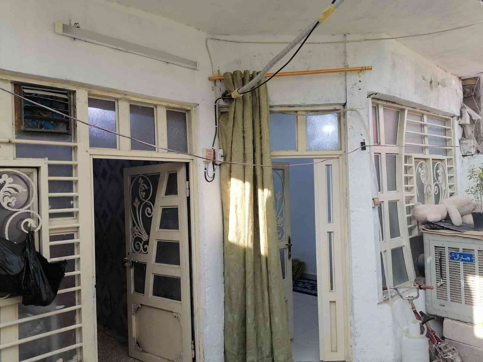 بيت للبيع شارع السفير الرابع قريب شارع 20 البيت بلوك اساس كونكريت والسقف كونكريد البيت مساحه البيت 130 متر. الجهه اليسرى تفاصيل البيت داخل الفيديو والصور
سعر البيت 47 

‏‪***********‬‏

‏‪***********‬‏
بيت للبيع شارع السفير الرابع قريب شارع 20 البيت بلوك اساس كونكريت والسقف كونكريد البيت مساحه البيت 130 متر. الجهه اليسرى تفاصيل البيت داخل الفيديو والصور

