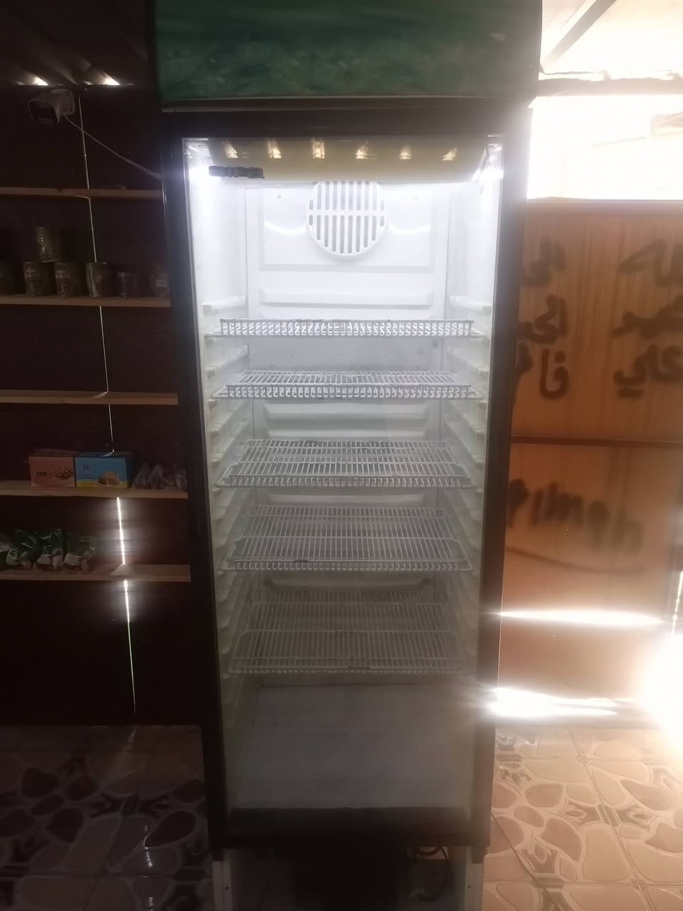 عارضه للبيع السعر 300 وبيها مجال ***********
