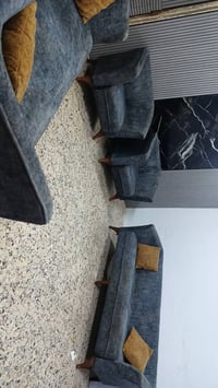 تخم 7مقاعد تركي نضيف سعر 170 وبي مجال مكان البياع يوجد توصل بكروه رقم ...