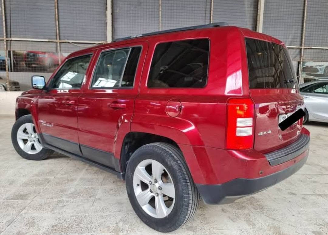 🛑 Jeep Patriot 🛑

🔺️مۆدیل : 2017 ✔️

🔺️بۆیاغ : بۆنیت ، یەک بست سەرە چاملغی ، بێ ناوگرتن ، کەمێک تەزرەی هەیە.

🔺️ئێڕباگ : نەتەقیە هەمووی بیلادە ✔️

🔺️مواسەفات :
دەبل ئەکسل - کورشین هیتەر - شەغال - زۆر مواسەفاتی تر تەنها سلاید نیە ✔️

🔺️مەکینە : 2.4 🔥

🔺️ماوەی ڕۆیشتن : 123,000mile✔️

🔺️نرخ : 127$ 💵 مەجال 

تێبینی // 
سەیارەکە پاک و خاوێنە بێ کێشەیە ، گۆڕینەوەش دەکەم ، گێڕ مەکینە تەبرید تەحویل وەکالە غەڕامە هەمووی بەشەرت بۆ زانیاری زیاتر پەیوەندی بکە. 

ژمارەی تەلەفۆن : 
*********** viber.whatsapp أربيل, العراق

